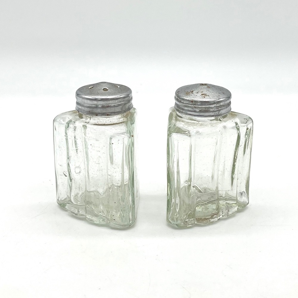 Vintage Triangular Ribbed Glass‎ Salt and Pepper Shakers Set with Metal Lids